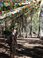 Schön geschmückter Abschluss des Wanderweges durch den Nationalpark Jiuzhaigou