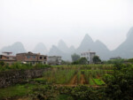 Halb fertige Gebäude gab es auf der Tour einige... Yangshuo Fahrradtour
