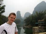 Kurzes Posieren zu Beginn der Tour, damit wir das gleich mal weghaben Yangshou Karstberge